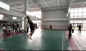 转牌圈（Turn）的“分水岭”效应：这一枪往往决定了整局走向。（转牌圈（Turn）的关键拐点：这一注常常定胜负）