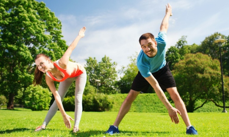 世体：巴萨有意霍芬海姆前锋阿斯拉尼，解约金最高2900万