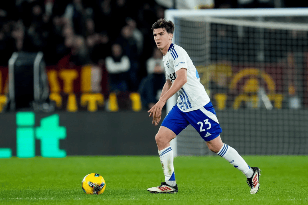 仅次于C罗 仅次于C罗