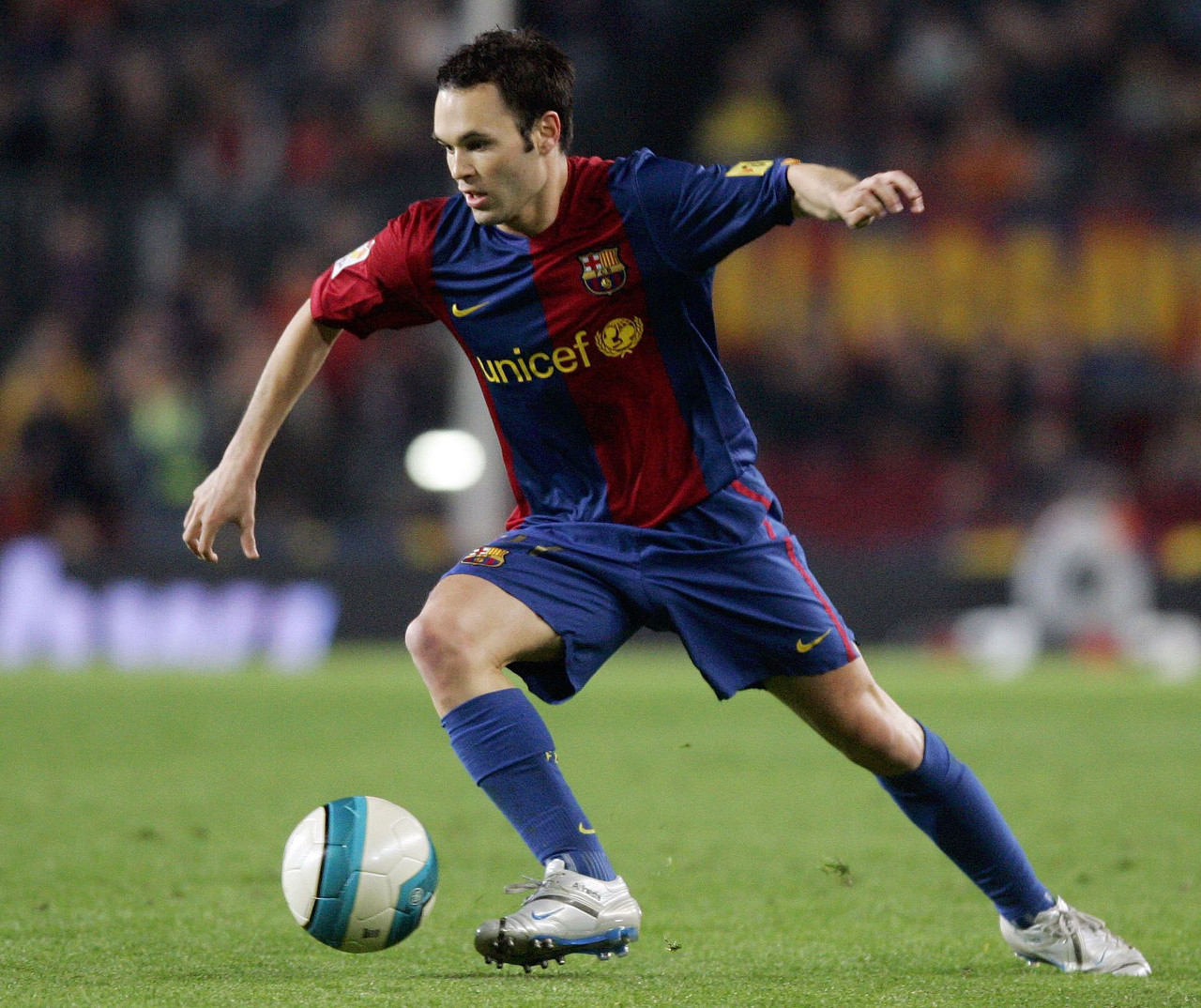 具有强大个 具有强大个