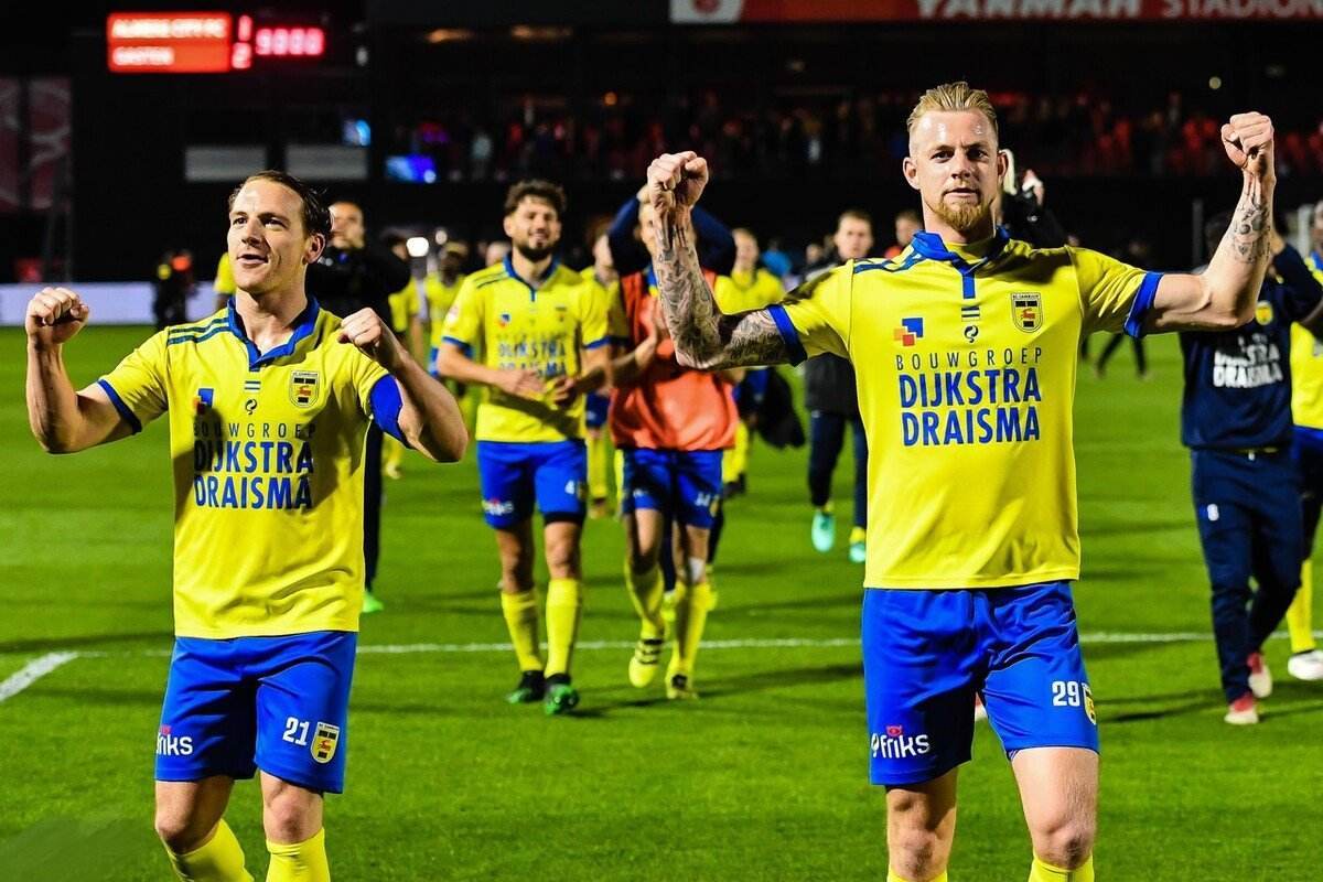 他们依靠超 他们依靠超